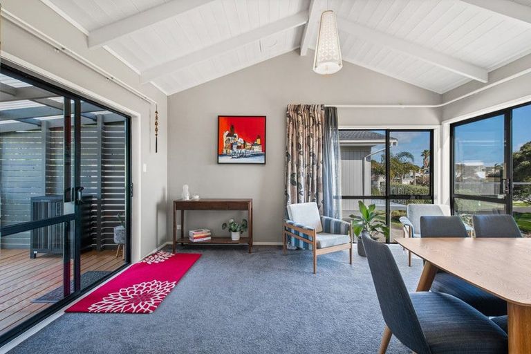 Photo of property in 76 Torkar Road, Clarks Beach, 2122