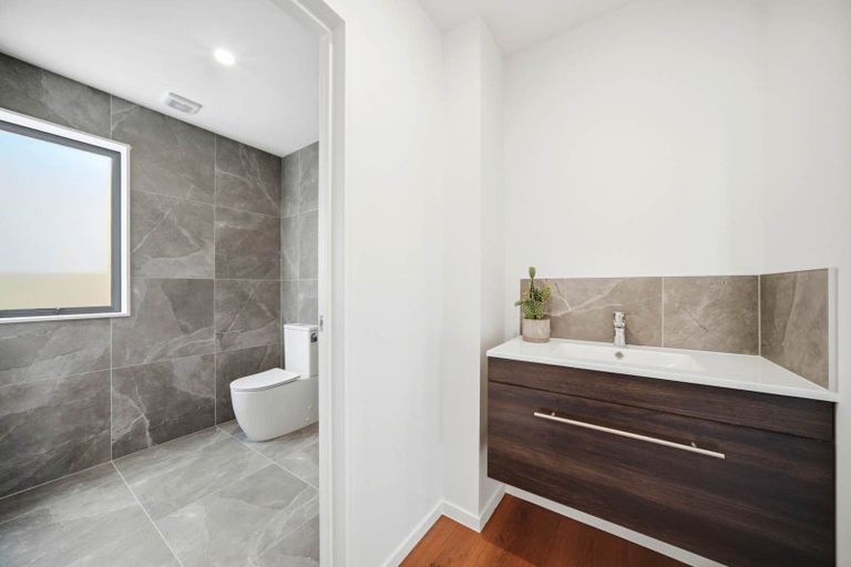 Photo of property in 35b Toroa Street, Torbay, Auckland, 0630
