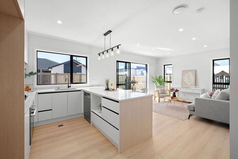 Photo of property in 7 Brough Place, St Andrews, Hamilton, 3200