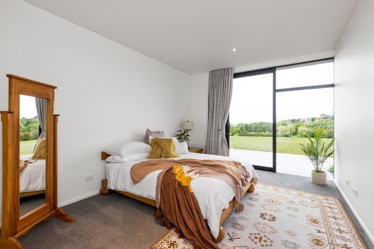 Photo of property in 2 Heipipi Drive, Eskdale, Napier, 4182