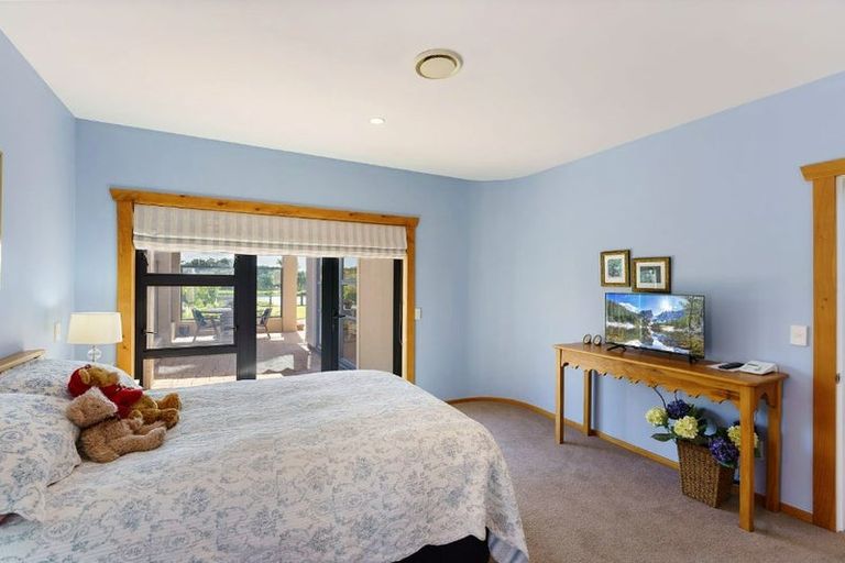 Photo of property in 7 Marewa Place, Waikanae Beach, Waikanae, 5036