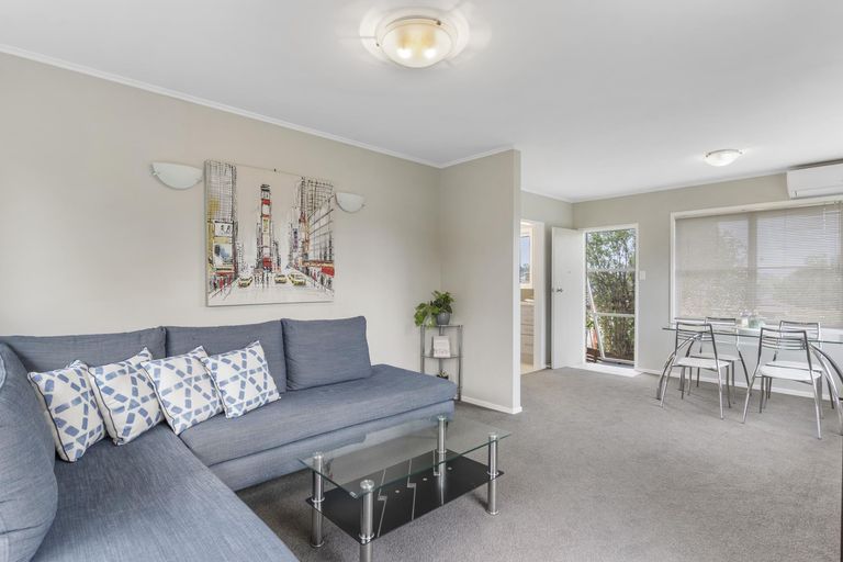 Photo of property in 4/15 O'halloran Road, Howick, Auckland, 2014