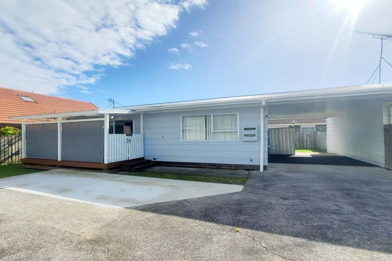 Photo of property in 1/8 Onslow Road, Papakura, 2110