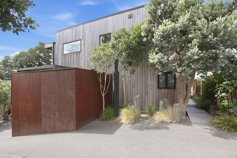 Photo of property in 4/66 Powderham Street, New Plymouth, 4310