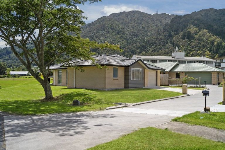 Photo of property in 11 George Street, Te Aroha, 3320