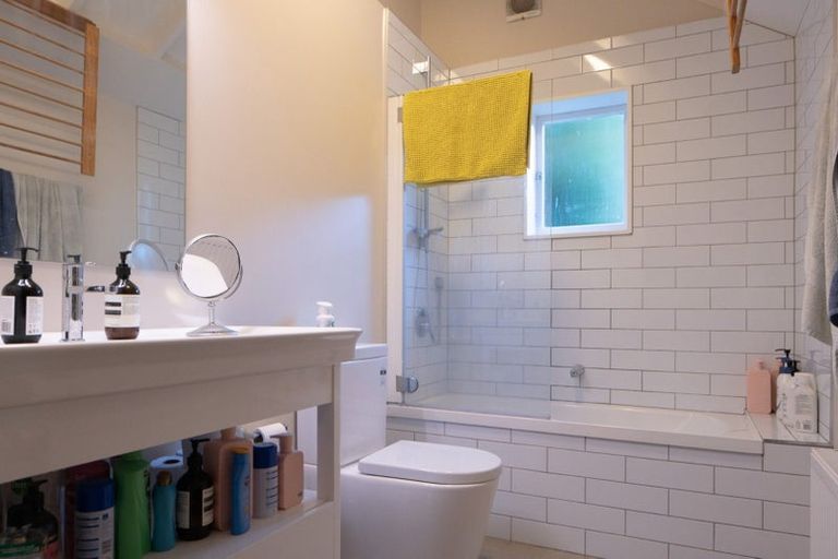 Photo of property in 8 Ascot Street, Thorndon, Wellington, 6011