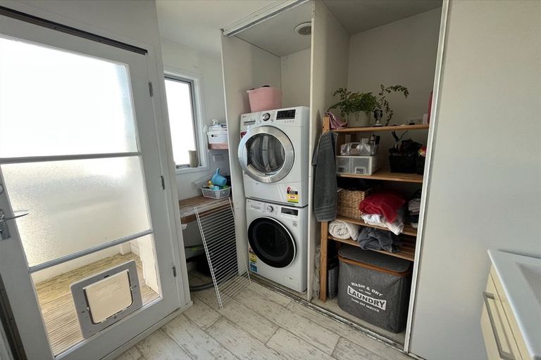 Photo of property in 56 Zita Maria Drive, Massey, Auckland, 0614