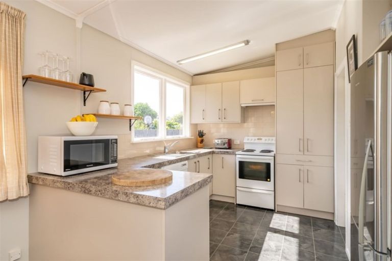 Photo of property in 3 Parera Grove, Heretaunga, Upper Hutt, 5018