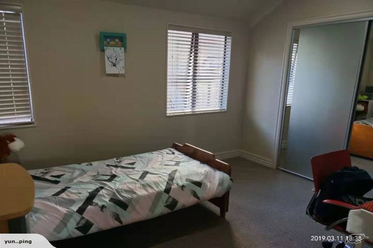Photo of property in 5 St Johns Road, Saint Johns, Auckland, 1072