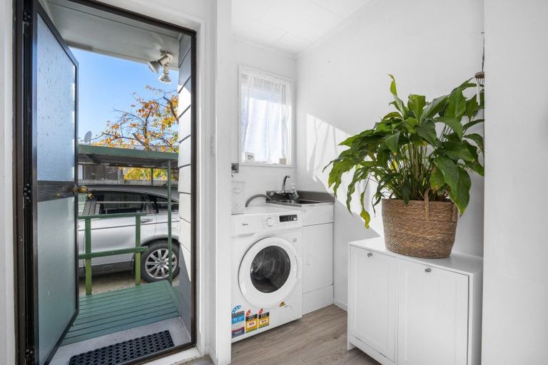 Photo of property in 14 College Place, Poike, Tauranga, 3112