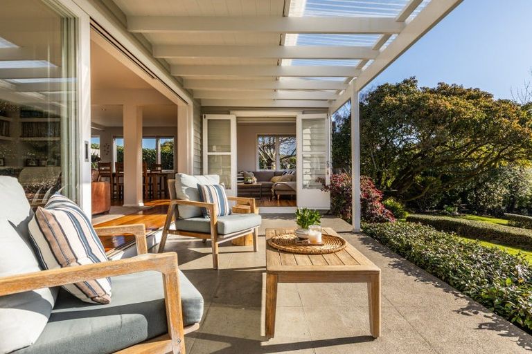 Photo of property in 11 Greenwood Road, Havelock North, 4130