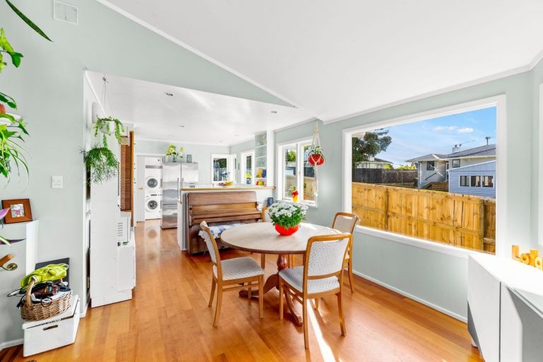 Photo of property in 7 Greenwood Lane, Birkenhead, Auckland, 0626