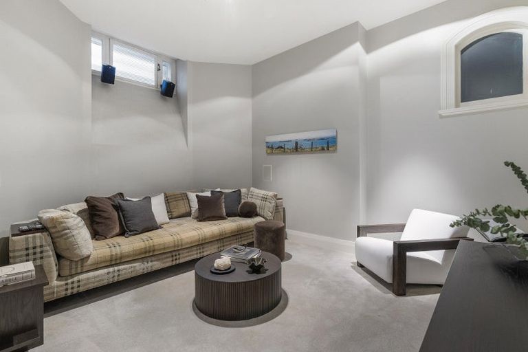 Photo of property in 19 Birdwood Crescent, Parnell, Auckland, 1052