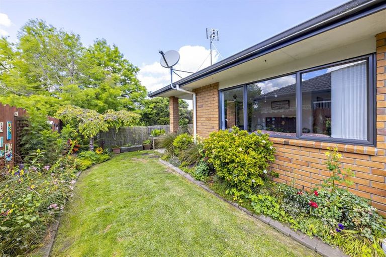 Photo of property in 126 Dominion Road, Papakura, 2110