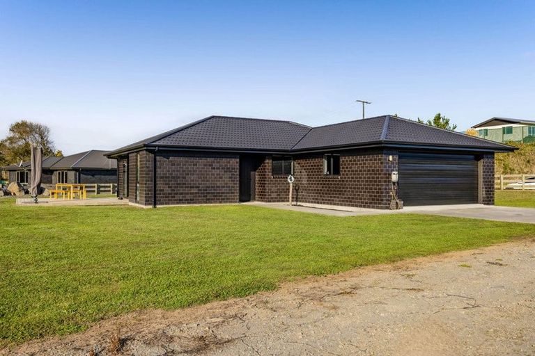 Photo of property in 191 Turuturu Road, Hawera, 4674
