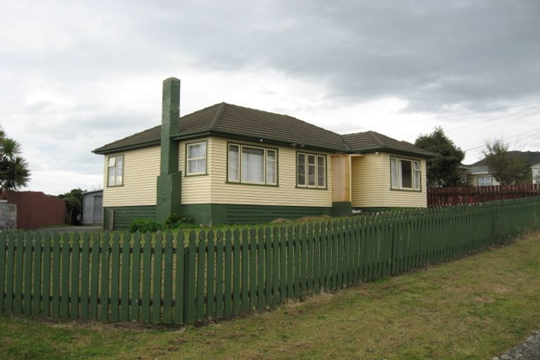 Photo of property in 25 Nelson Crescent, Wainuiomata, Lower Hutt, 5014