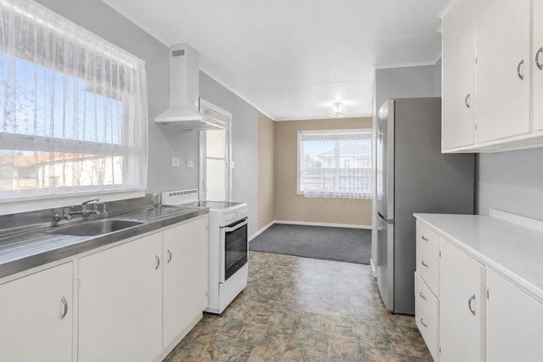 Photo of property in 42 Egmont Street, Hawera, 4610