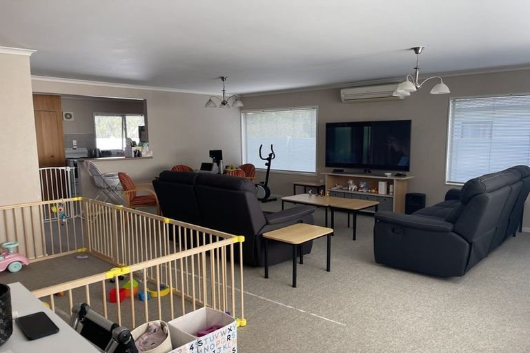 Photo of property in 3/43 Middle Road, Havelock North, 4130