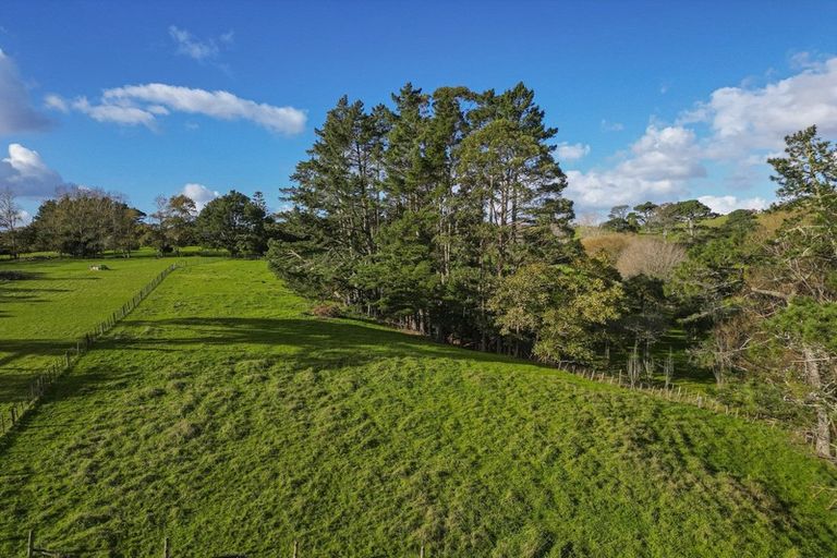 Photo of property in 19 Lloyd Road, Riverhead, Albany, 0793