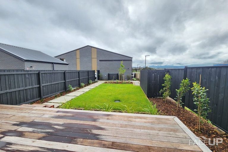 Photo of property in 60 Tahingamanu Road, Hobsonville, Auckland, 0616