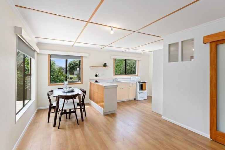 Photo of property in 13 Reeves Street, Waikanae Beach, Waikanae, 5036