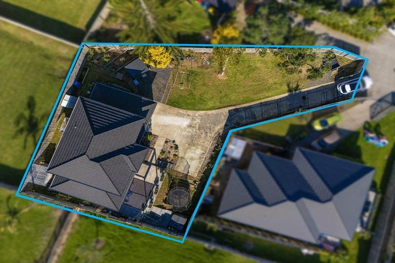 Photo of property in 11 St Julia Court, Helensville, 0800