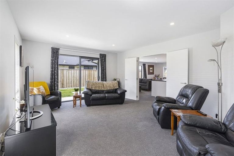 Photo of property in 8 Ladybridge Drive, Rolleston, 7615