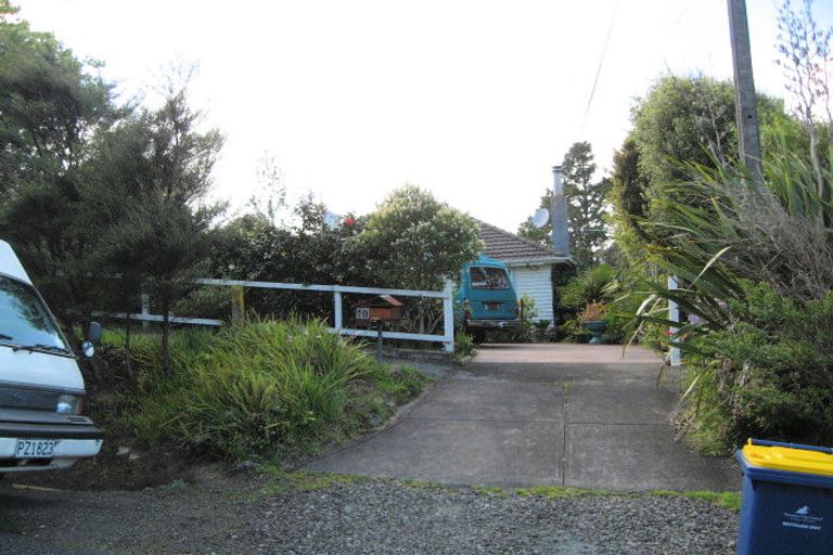 Photo of property in 10 Northfield Road, Waitakere, Auckland, 0816