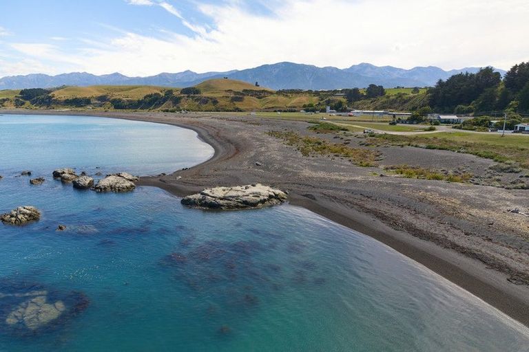 Photo of property in 13 South Bay Parade, South Bay, Kaikoura, 7300