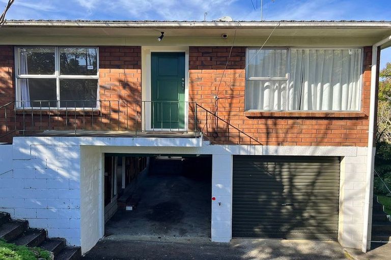 Photo of property in 1/110 Monarch Avenue, Hillcrest, Auckland, 0627