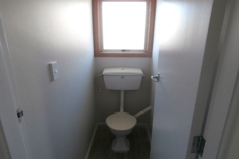 Photo of property in 8 Sylvia Street, Parklands, Christchurch, 8083