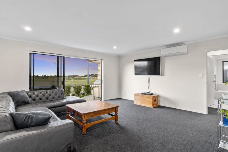 Photo of property in 5 Warlock Way, Papamoa, 3118