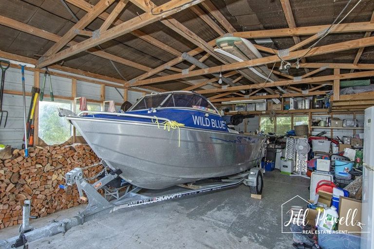 Photo of property in 36 Kilbraugh Street, Whakapirau, Maungaturoto, 0583