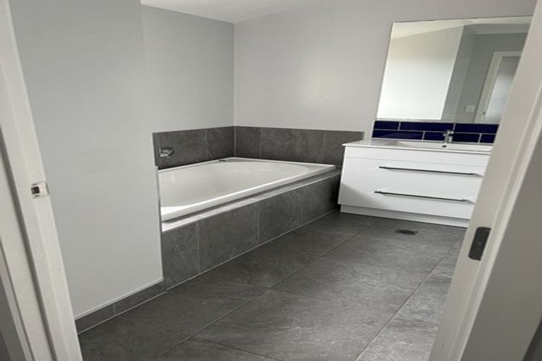 Photo of property in 138c Tuhikaramea Road, Dinsdale, Hamilton, 3204