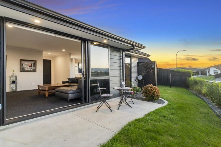 Photo of property in 5 Warlock Way, Papamoa, 3118
