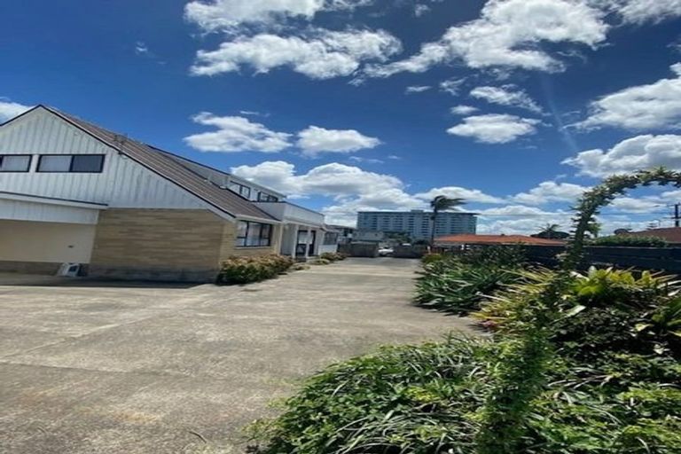 Photo of property in 18 Riverside Road, Orewa, 0931