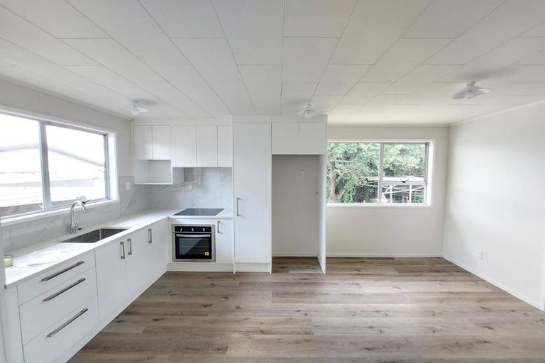 Photo of property in 11 Gambare Place, Wattle Downs, Auckland, 2103