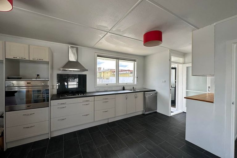 Photo of property in 12 Miro Street, Trentham, Upper Hutt, 5018
