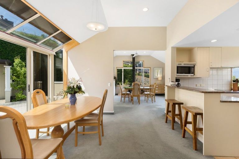 Photo of property in 5 Windsor Place, Queenstown, 9300