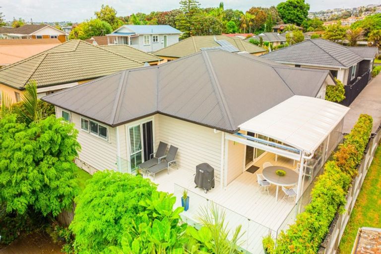 Photo of property in 25 Elizabeth Street, Orewa, 0931