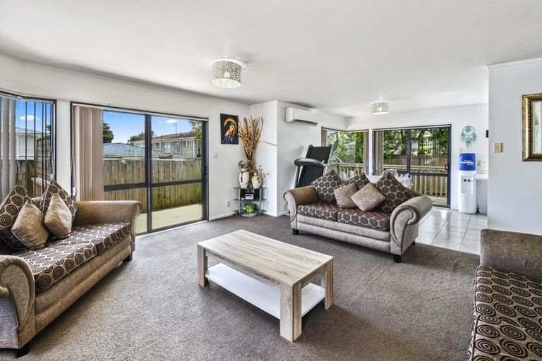 Photo of property in 32b Halsey Road, Manurewa, Auckland, 2102
