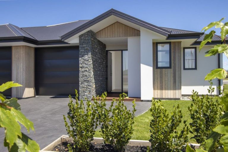 Photo of property in 2 Greenway Crescent, Hope, Richmond, 7020