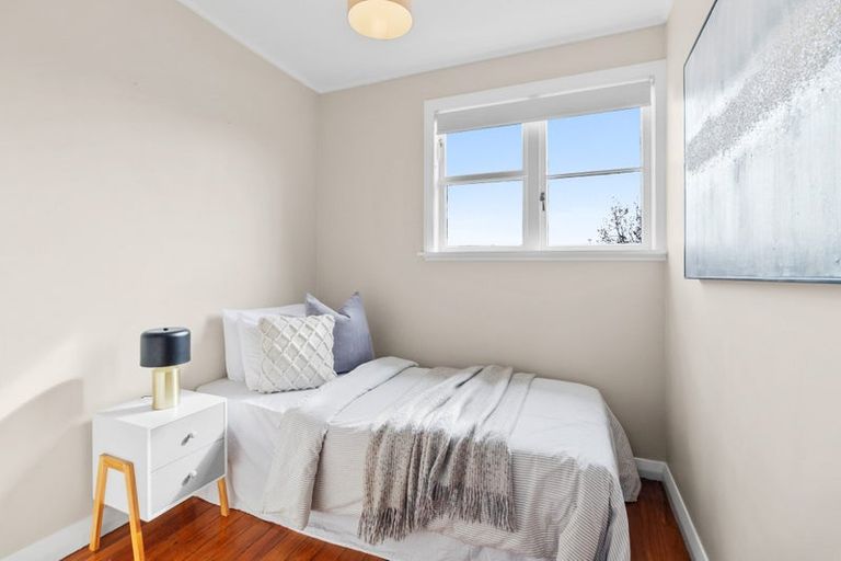 Photo of property in 1092 Great North Road, Point Chevalier, Auckland, 1022