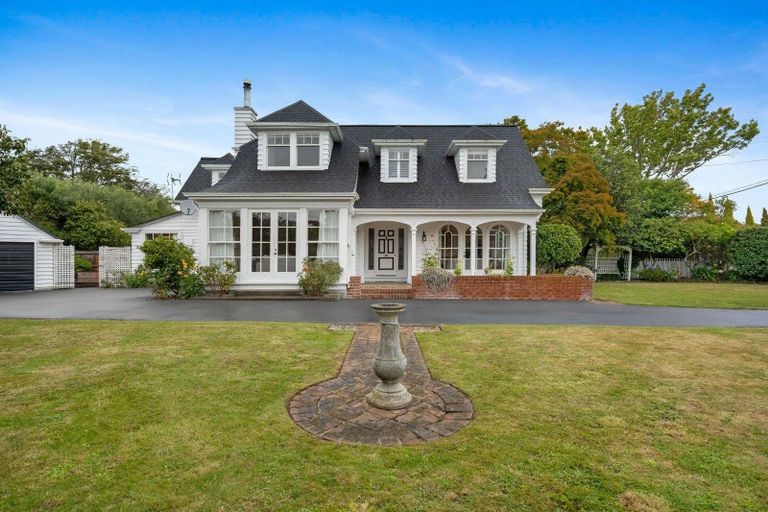 Photo of property in 27 Makora Street, Fendalton, Christchurch, 8041