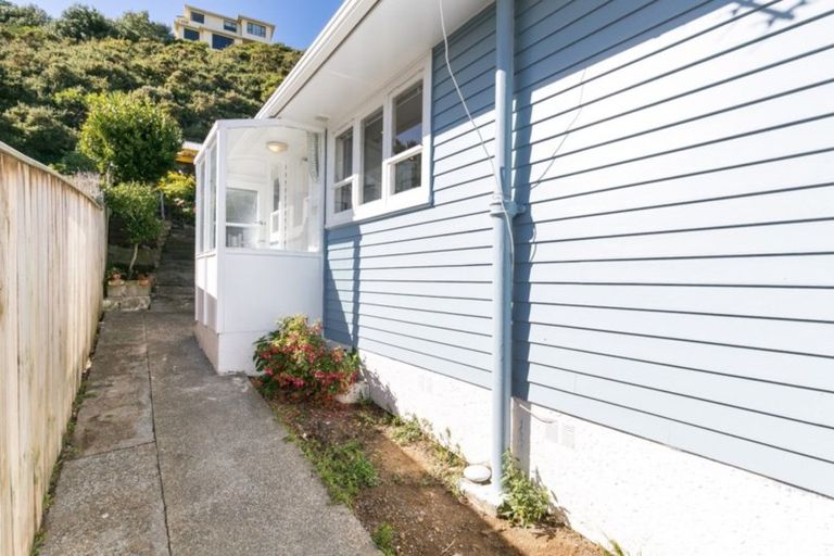 Photo of property in 9 Ahuriri Street, Strathmore Park, Wellington, 6022