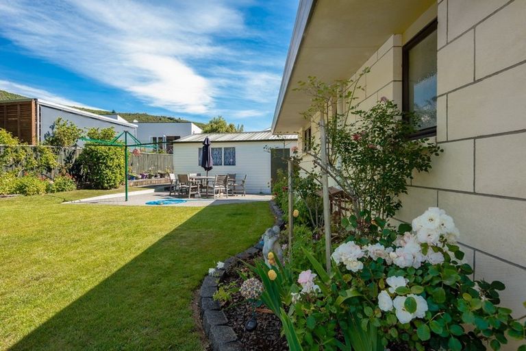 Photo of property in 108 Moana View Road, Waikawa, Picton, 7220