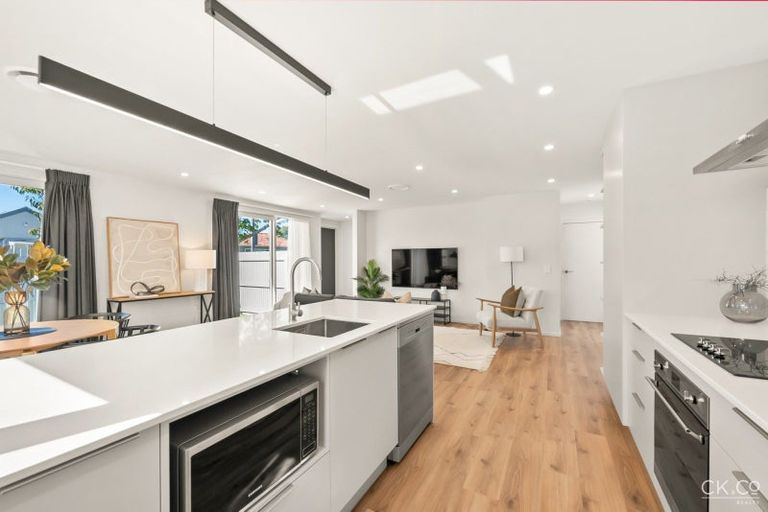 Photo of property in 30 Nile Street, Waterloo, Lower Hutt, 5011