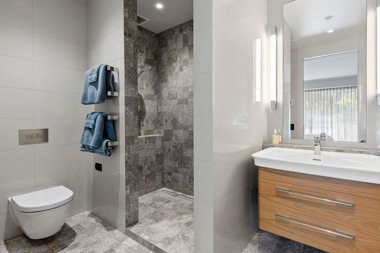 Photo of property in Quay Apartments Tower 2, 208/283 Wakefield Quay, Stepneyville, Nelson, 7010