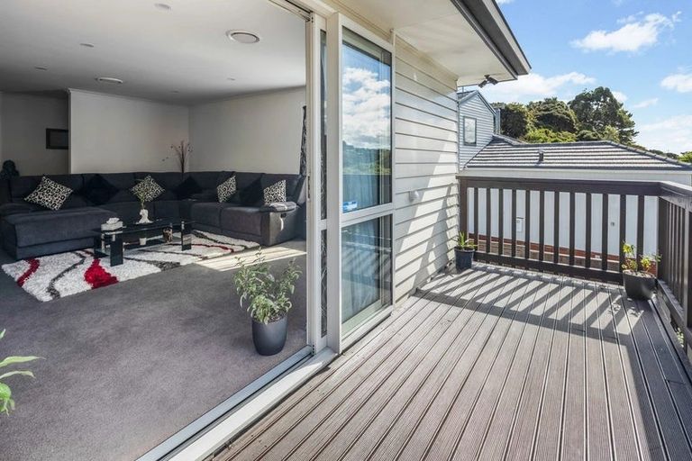 Photo of property in 2 Abbey Way, Whitby, Porirua, 5024