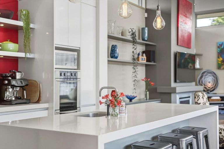 Photo of property in 12 Highlight Parade, Te Atatu South, Auckland, 0610